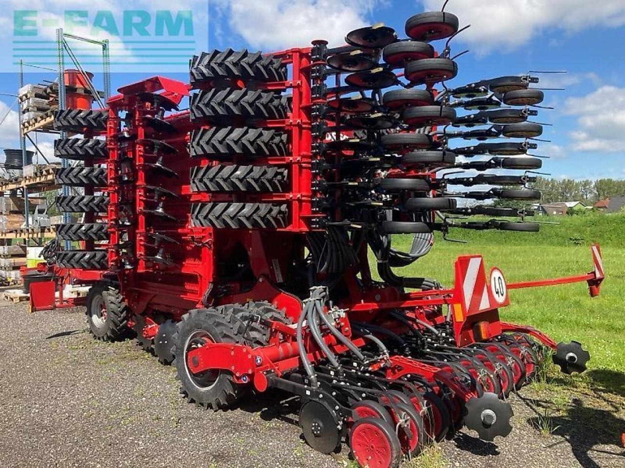 Horsch pronto 6 dc - Szemenkénti vetőgép: 4 kép. Horsch pronto 6 dc - Szemenkénti vetőgép: 4 kép.