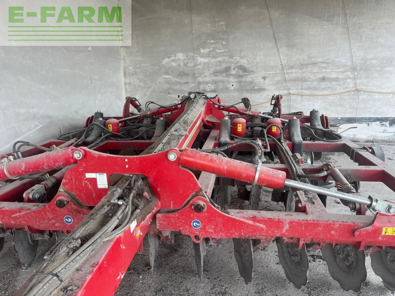 Horsch tiger 4 mt - Kultivátor: 4 kép. Horsch tiger 4 mt - Kultivátor: 4 kép.