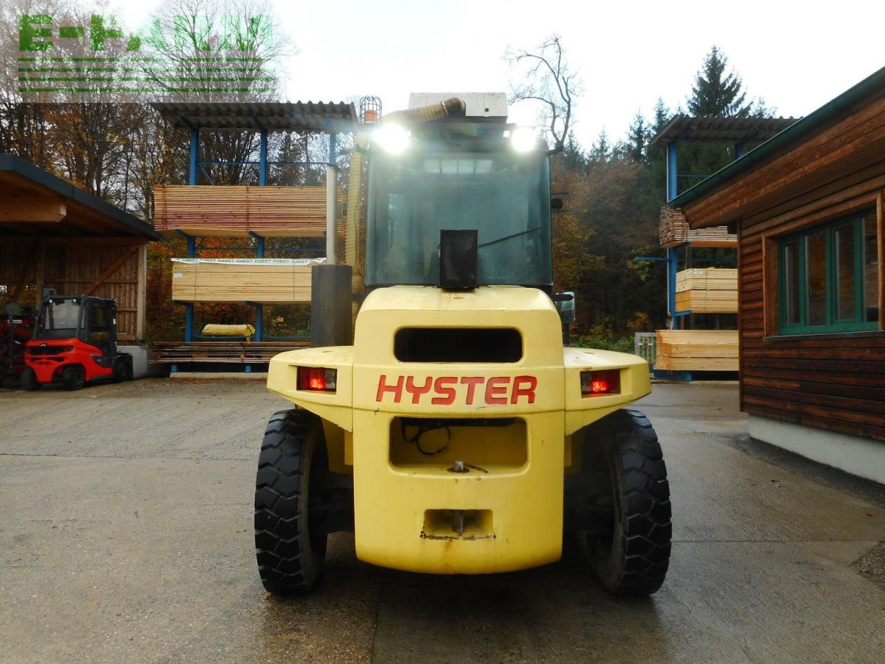 Hyster h9.00xm ( vollausstattung ) 9 tonnen hubkraft - Villás targonca: 3 kép. Hyster h9.00xm ( vollausstattung ) 9 tonnen hubkraft - Villás targonca: 3 kép.