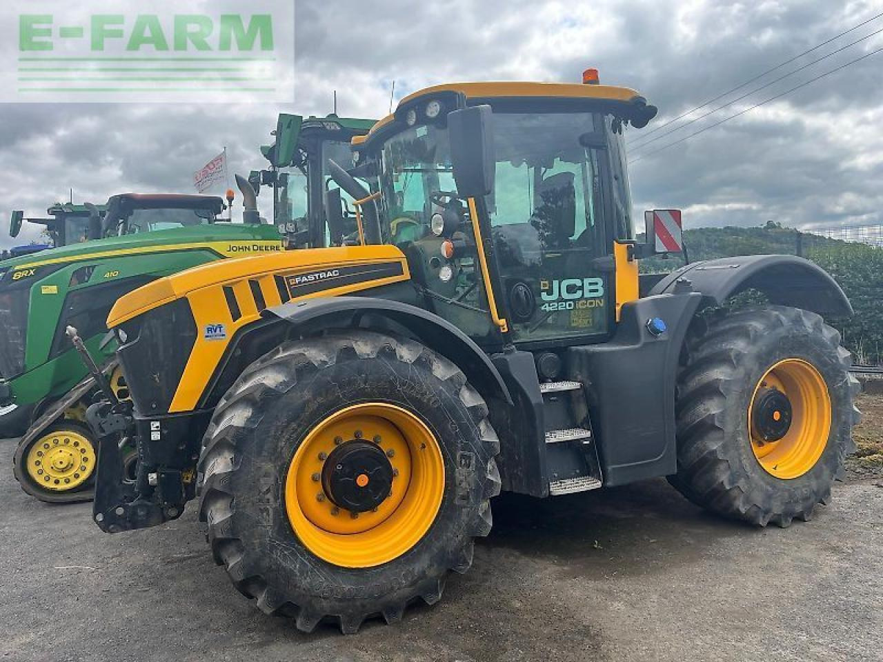 JCB 4220 - Traktor: 1 kép. JCB 4220 - Traktor: 1 kép.
