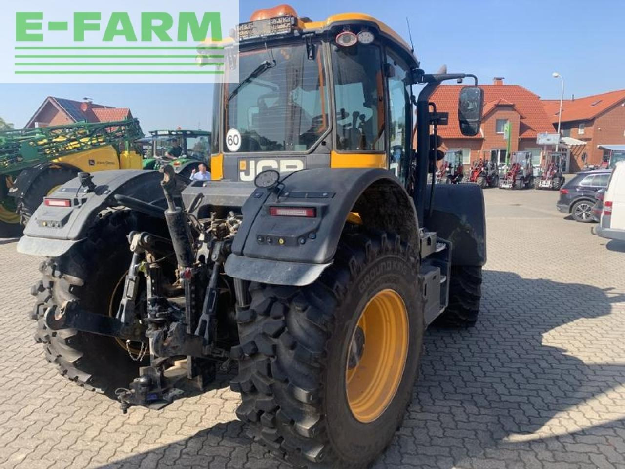 JCB 4220 fasttrac mit jd-autotrac vorbereitung + stoll konsolen - Traktor: 4 kép. JCB 4220 fasttrac mit jd-autotrac vorbereitung + stoll konsolen - Traktor: 4 kép.