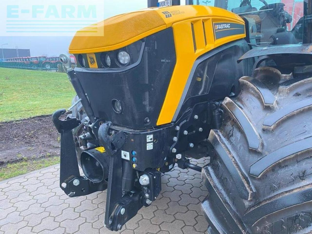 JCB 4220 icon - Traktor: 2 kép. JCB 4220 icon - Traktor: 2 kép.