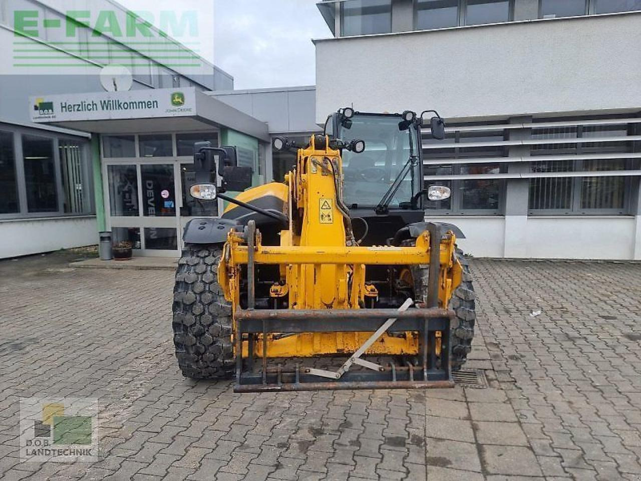 JCB 535-95 agri super - Teleszkópos rakodó: 2 kép. JCB 535-95 agri super - Teleszkópos rakodó: 2 kép.