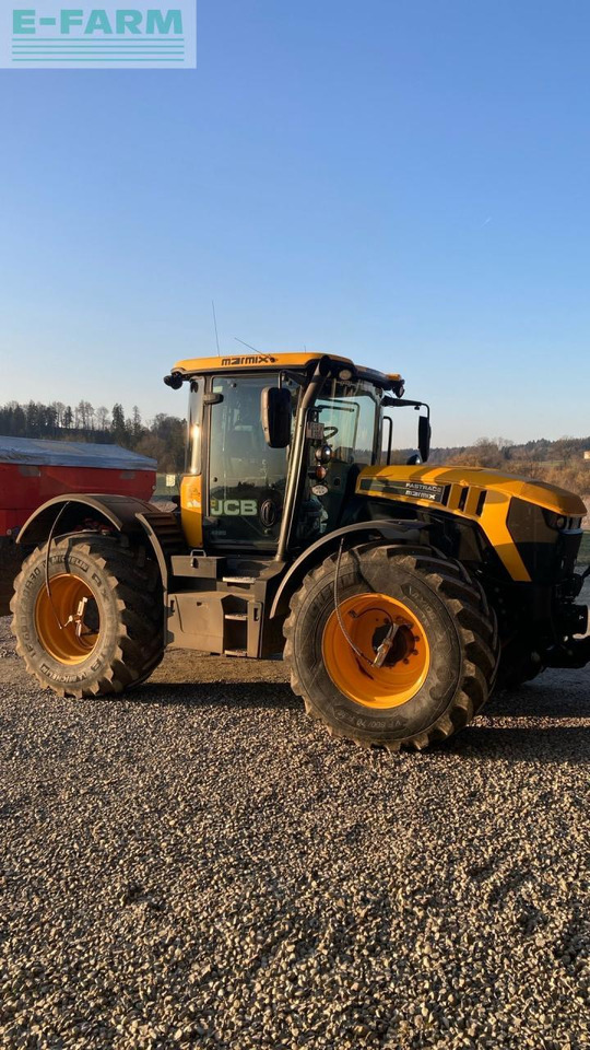 JCB Fastrac 4220 - Traktor: 4 kép. JCB Fastrac 4220 - Traktor: 4 kép.