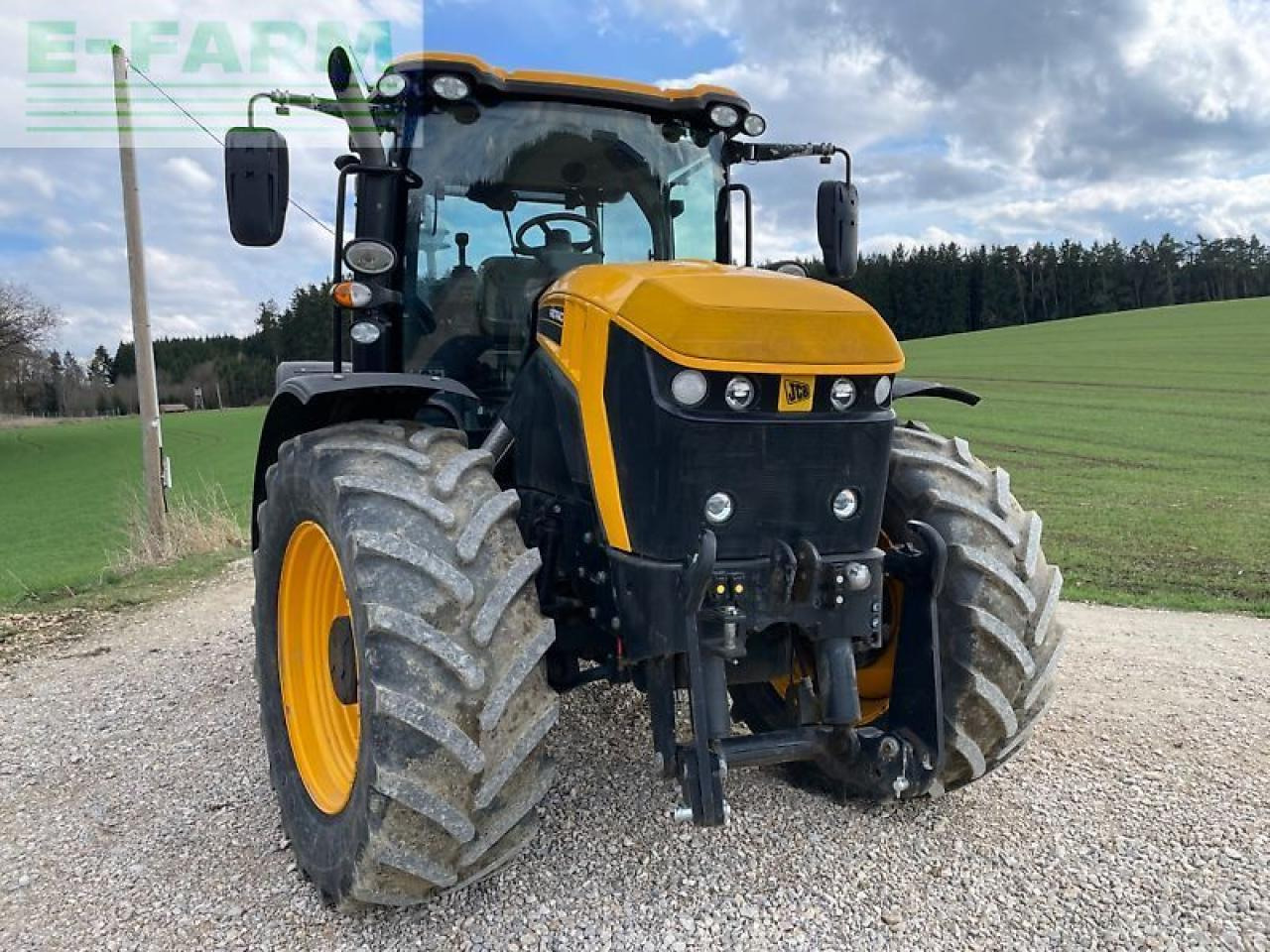 JCB fastrac 4190 - Traktor: 3 kép. JCB fastrac 4190 - Traktor: 3 kép.