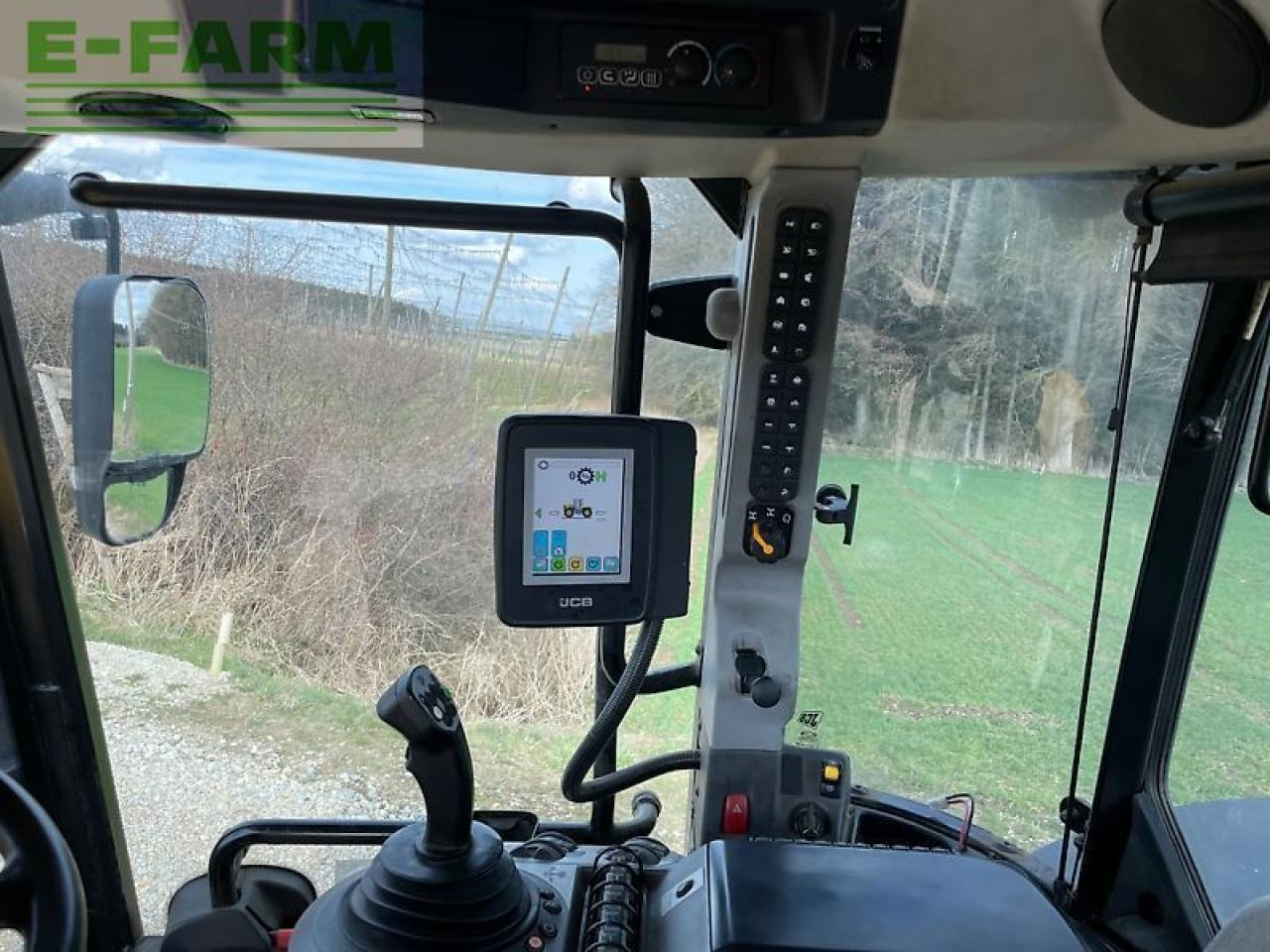 Traktor JCB fastrac 4190: 11 kép.
