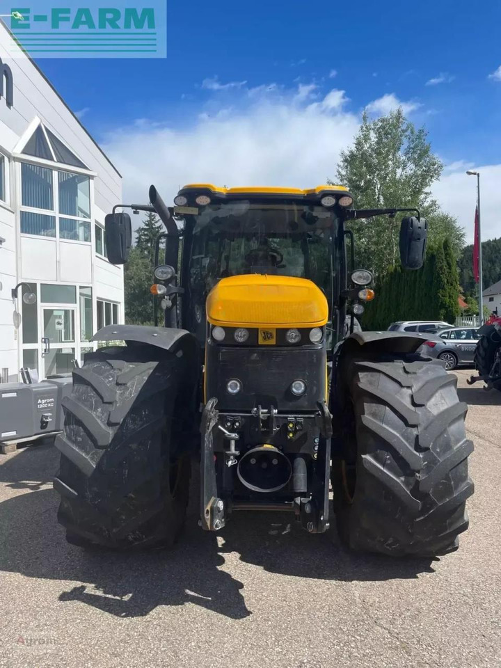 JCB fastrac 4220 - Traktor: 3 kép. JCB fastrac 4220 - Traktor: 3 kép.