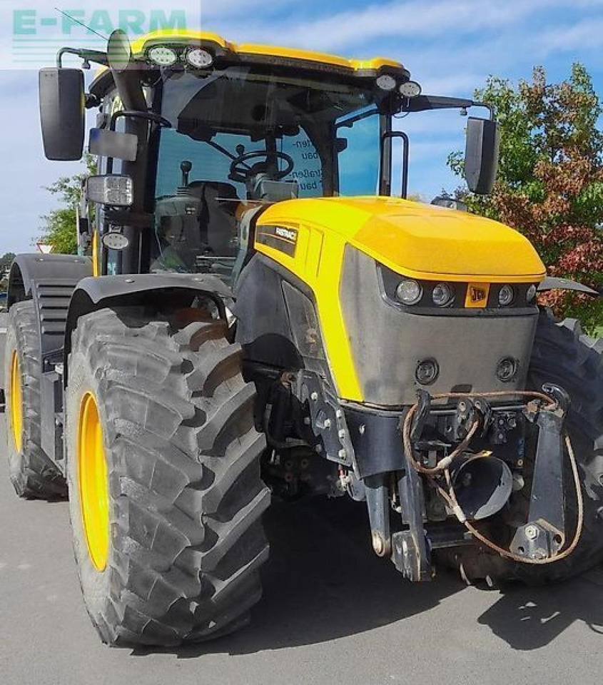 JCB fastrac 4220 - Traktor: 1 kép. JCB fastrac 4220 - Traktor: 1 kép.