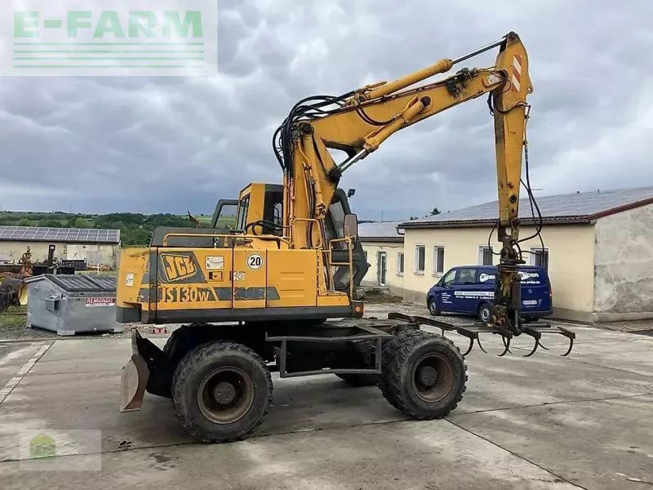 JCB js 130 w - Gumikerekes kotró: 2 kép. JCB js 130 w - Gumikerekes kotró: 2 kép.