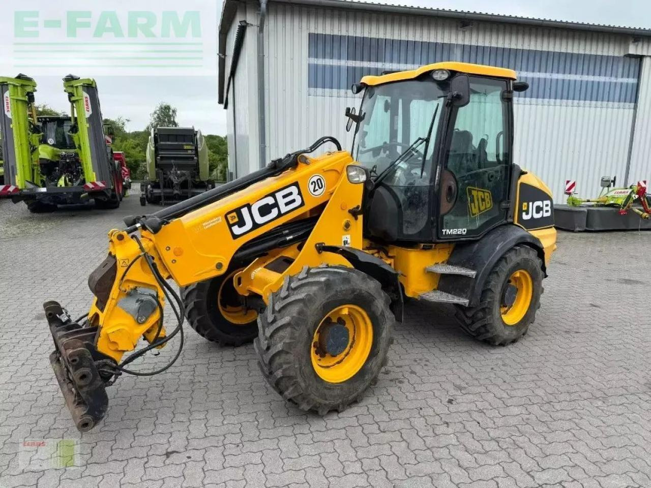 JCB tm 220 agri tele - Minikotró: 1 kép. JCB tm 220 agri tele - Minikotró: 1 kép.