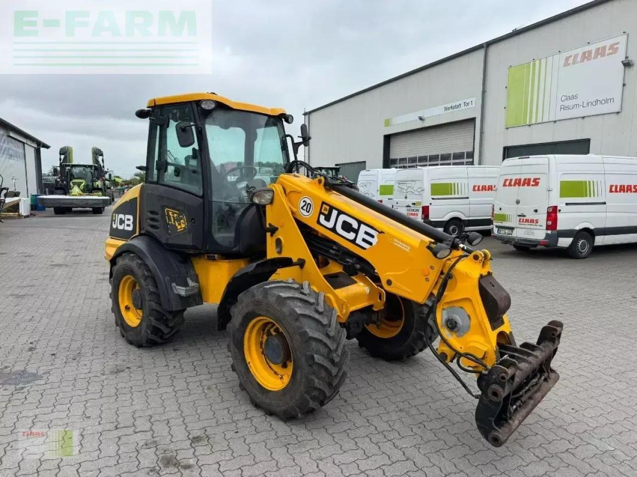 JCB tm 220 agri tele - Minikotró: 2 kép. JCB tm 220 agri tele - Minikotró: 2 kép.