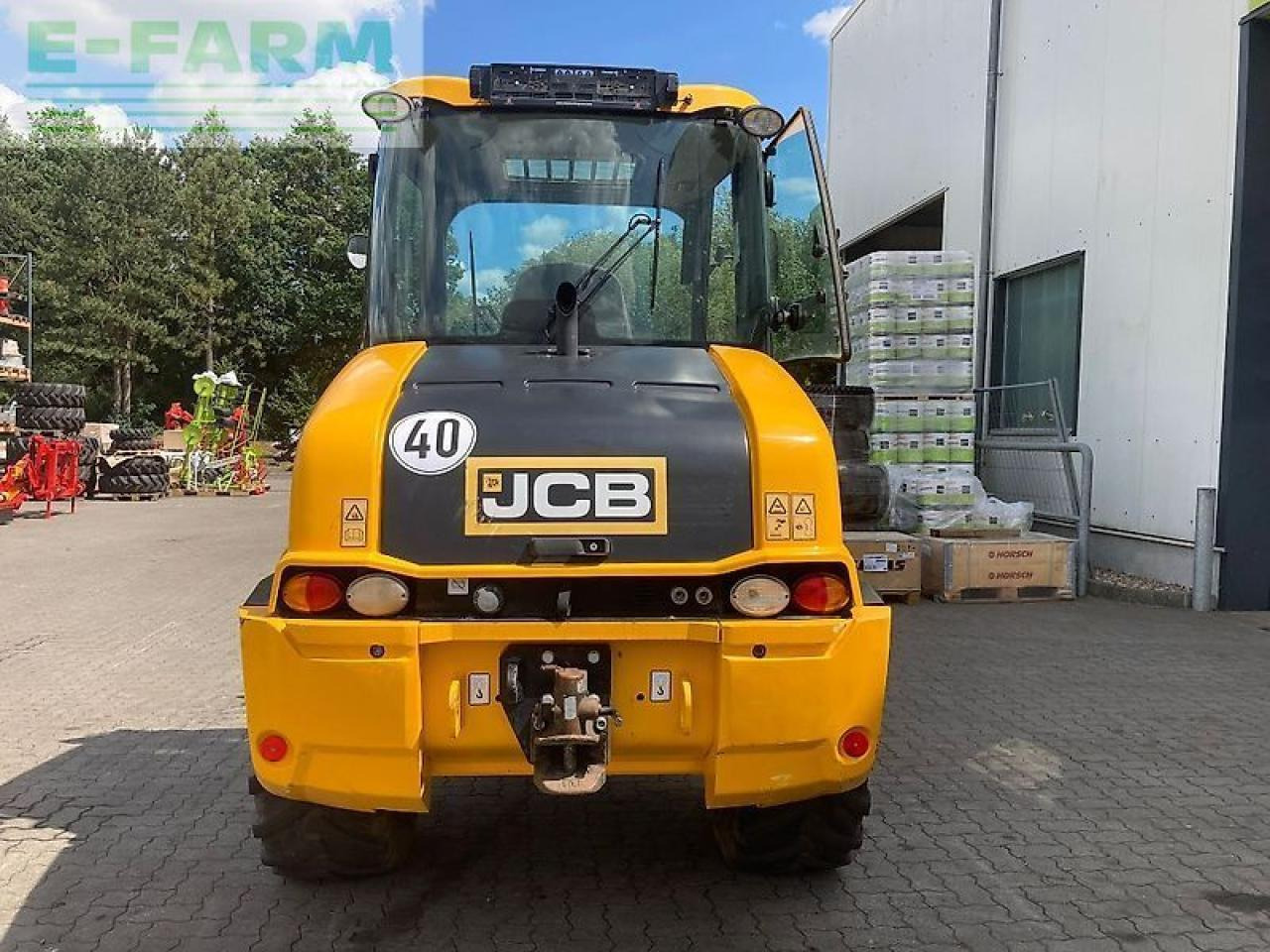 JCB tm220 - Minikotró: 5 kép. JCB tm220 - Minikotró: 5 kép.