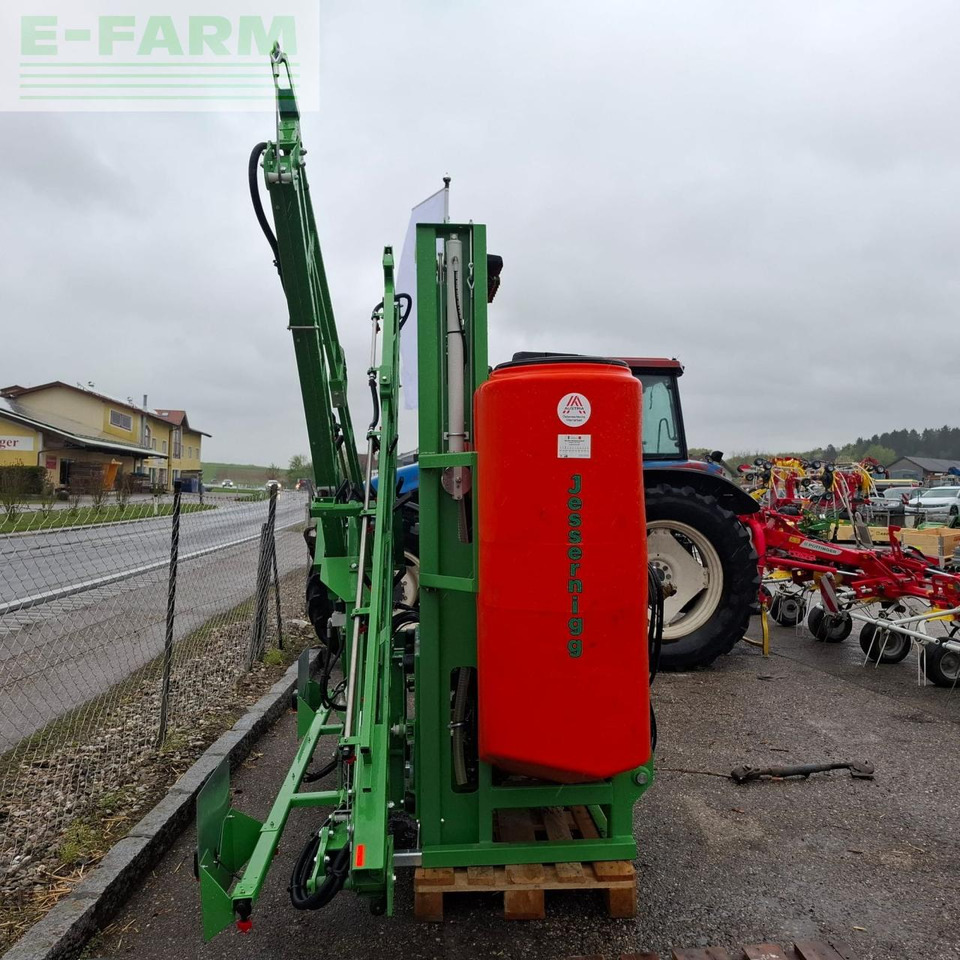 Jessernigg Feldspritze - Vontatott permetezők: 4 kép. Jessernigg Feldspritze - Vontatott permetezők: 4 kép.