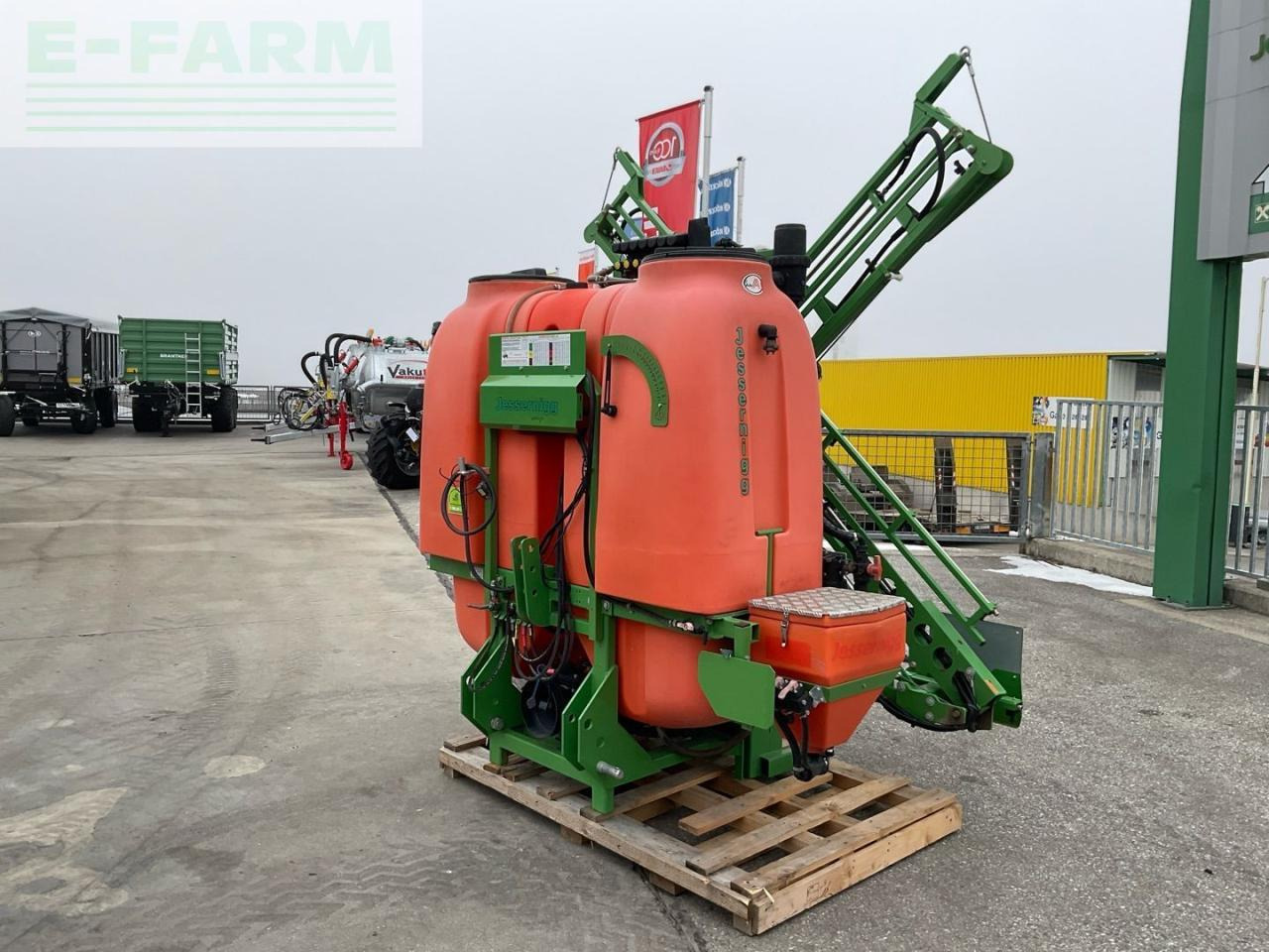 Jessernigg NG JP 1400/15 - Vontatott permetezők: 1 kép. Jessernigg NG JP 1400/15 - Vontatott permetezők: 1 kép.