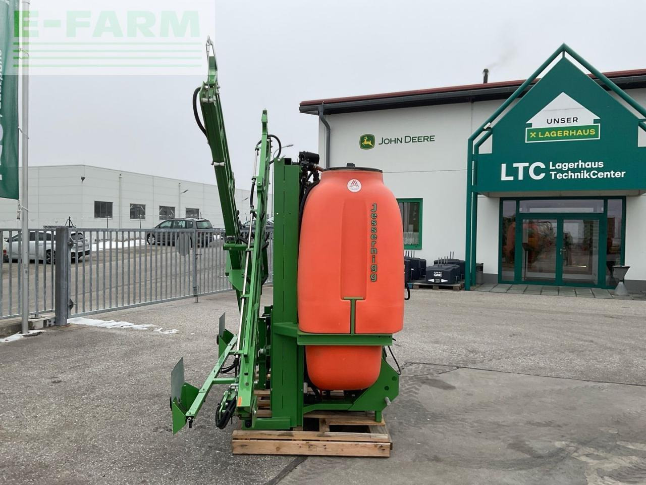 Jessernigg NG JP 1400/15 - Vontatott permetezők: 5 kép. Jessernigg NG JP 1400/15 - Vontatott permetezők: 5 kép.