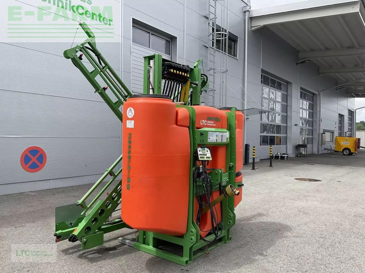 Jessernigg ng starlight 15m 1000l - Vontatott permetezők: 2 kép. Jessernigg ng starlight 15m 1000l - Vontatott permetezők: 2 kép.