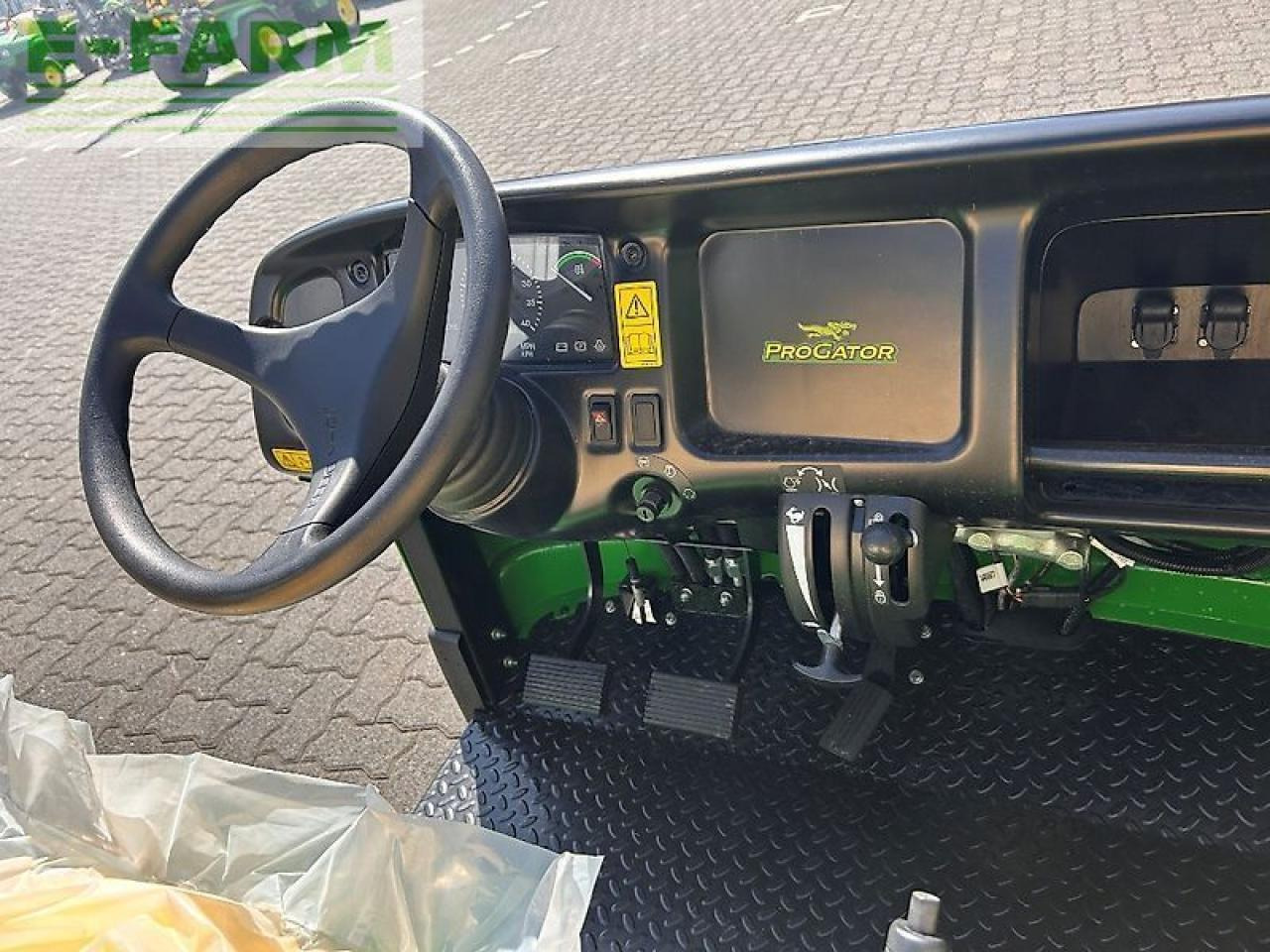John Deere 2030a - Traktor: 5 kép. John Deere 2030a - Traktor: 5 kép.