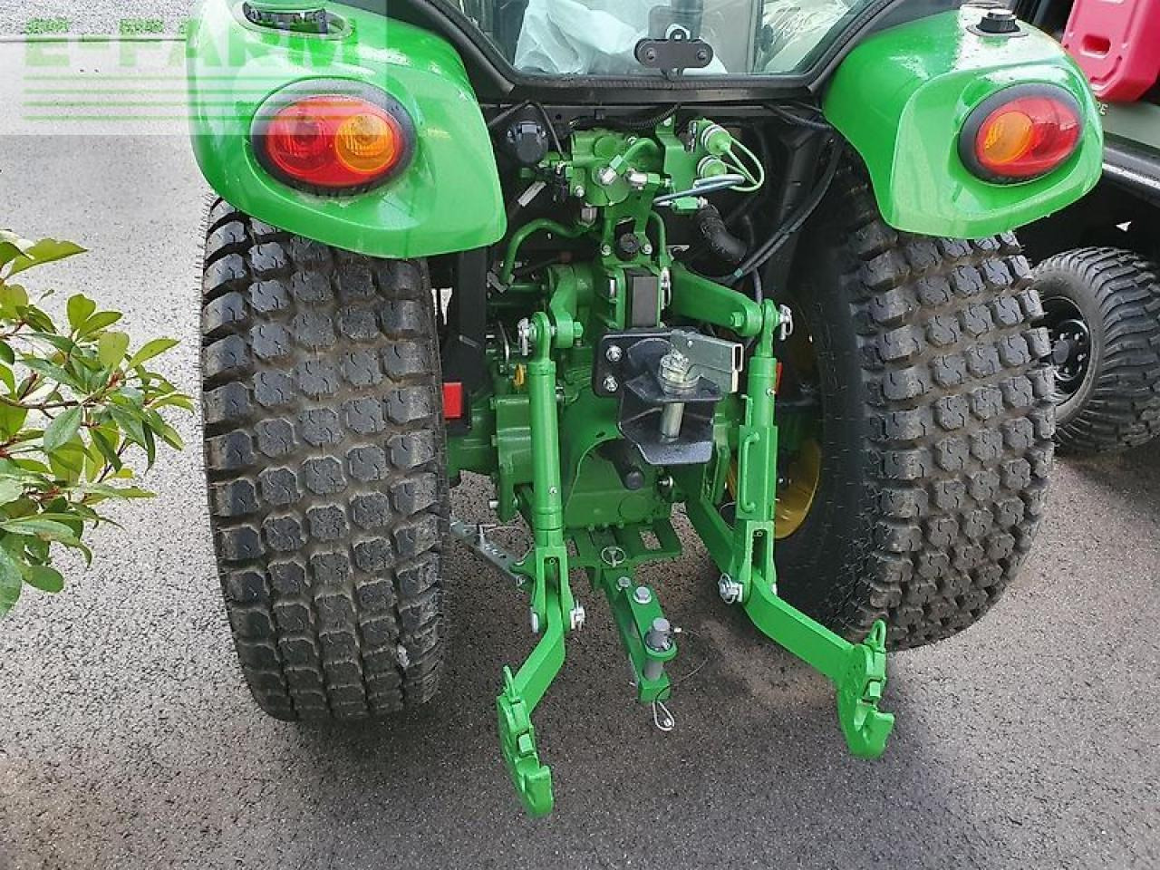 John Deere 3039r neumaschine - Traktor: 4 kép. John Deere 3039r neumaschine - Traktor: 4 kép.