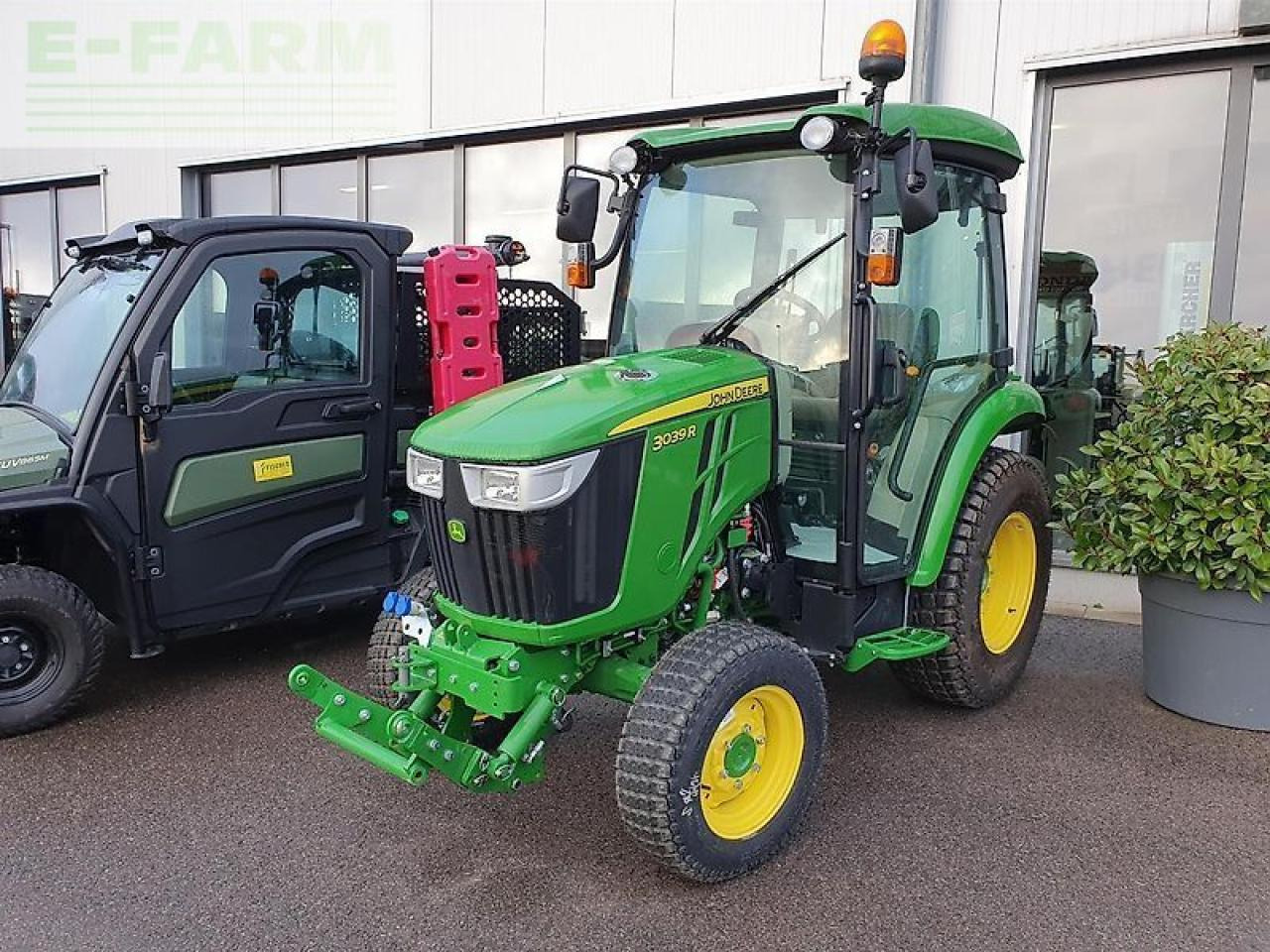 John Deere 3039r neumaschine - Traktor: 1 kép. John Deere 3039r neumaschine - Traktor: 1 kép.