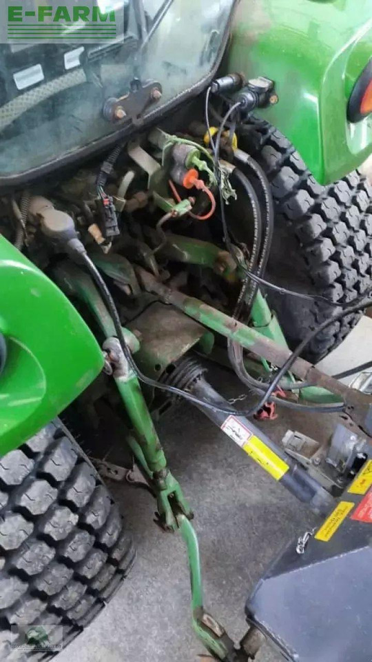John Deere 3046r - Traktor: 5 kép. John Deere 3046r - Traktor: 5 kép.