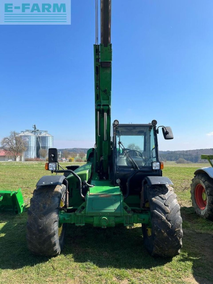 John Deere 3215 euroaufnahme - Teleszkópos rakodó: 4 kép. John Deere 3215 euroaufnahme - Teleszkópos rakodó: 4 kép.