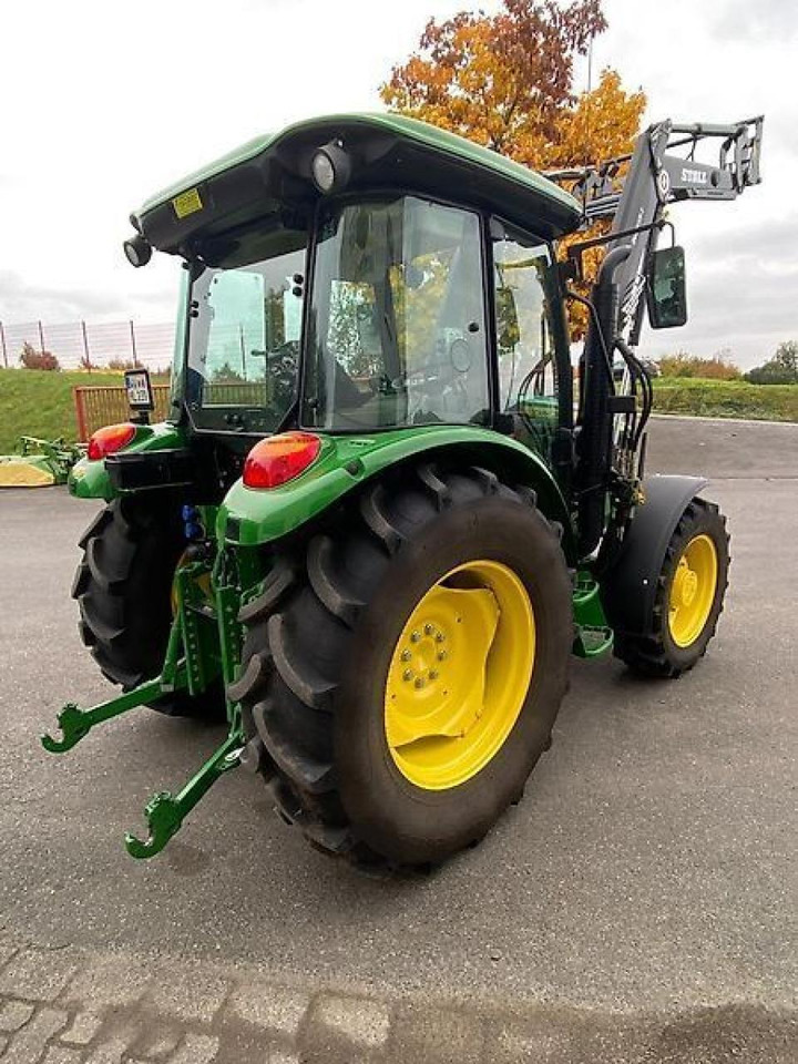John Deere 5075e - Traktor: 5 kép. John Deere 5075e - Traktor: 5 kép.