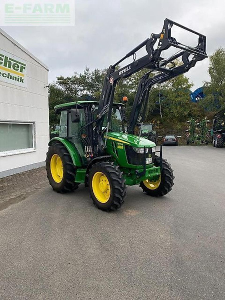 John Deere 5075e - Traktor: 3 kép. John Deere 5075e - Traktor: 3 kép.
