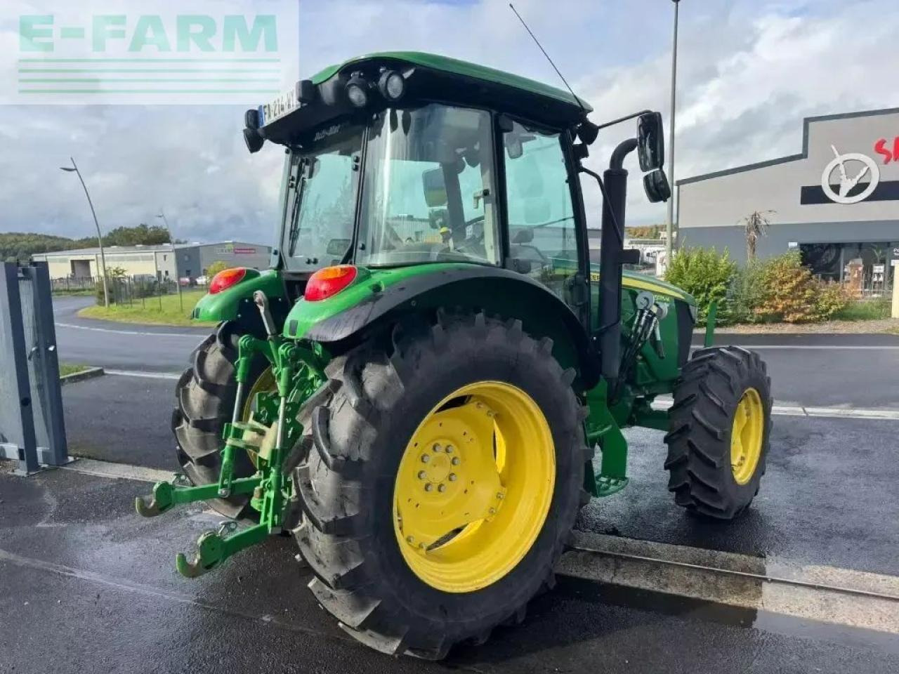John Deere 5075m power reverser 16/16 - Traktor: 4 kép. John Deere 5075m power reverser 16/16 - Traktor: 4 kép.