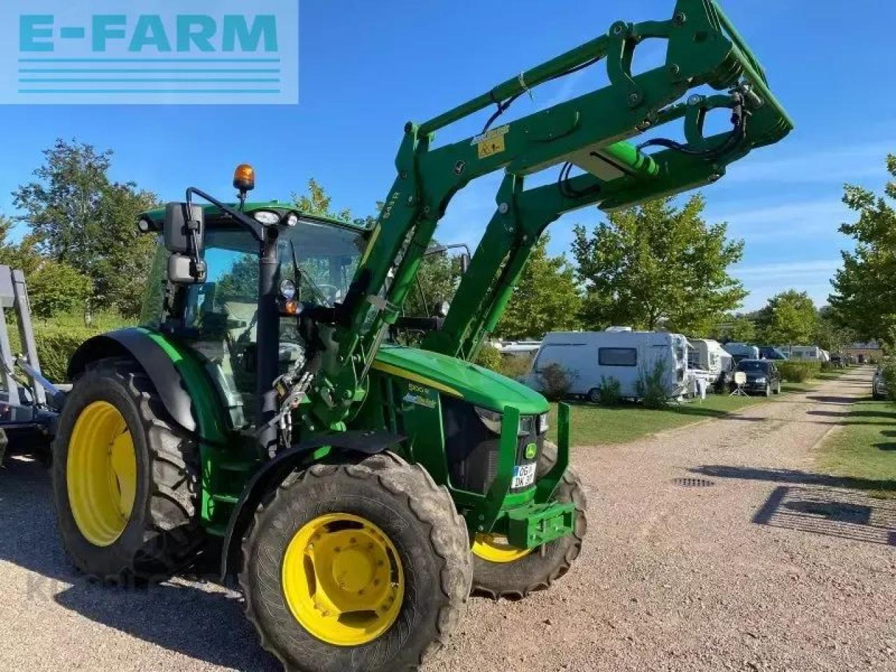 John Deere 5100r - Traktor: 1 kép. John Deere 5100r - Traktor: 1 kép.
