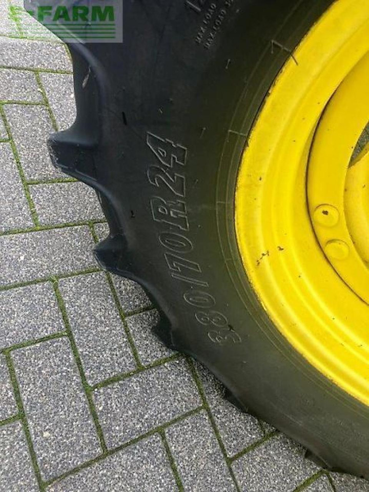 John Deere 5100r - Traktor: 4 kép. John Deere 5100r - Traktor: 4 kép.