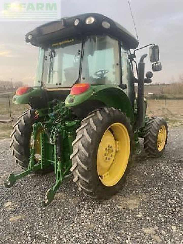 John Deere 5100r - Traktor: 5 kép. John Deere 5100r - Traktor: 5 kép.