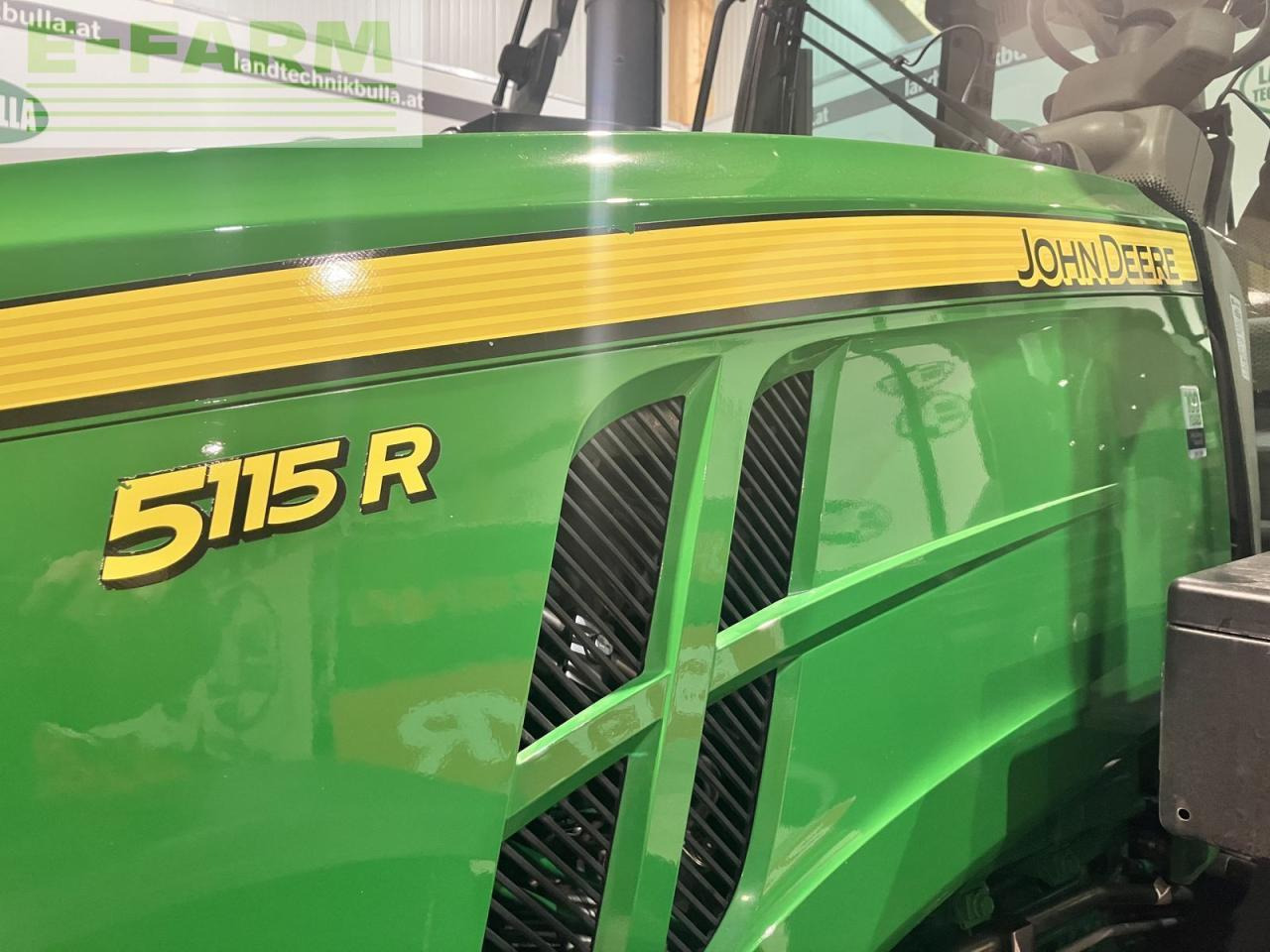 John Deere 5115r - Traktor: 5 kép. John Deere 5115r - Traktor: 5 kép.