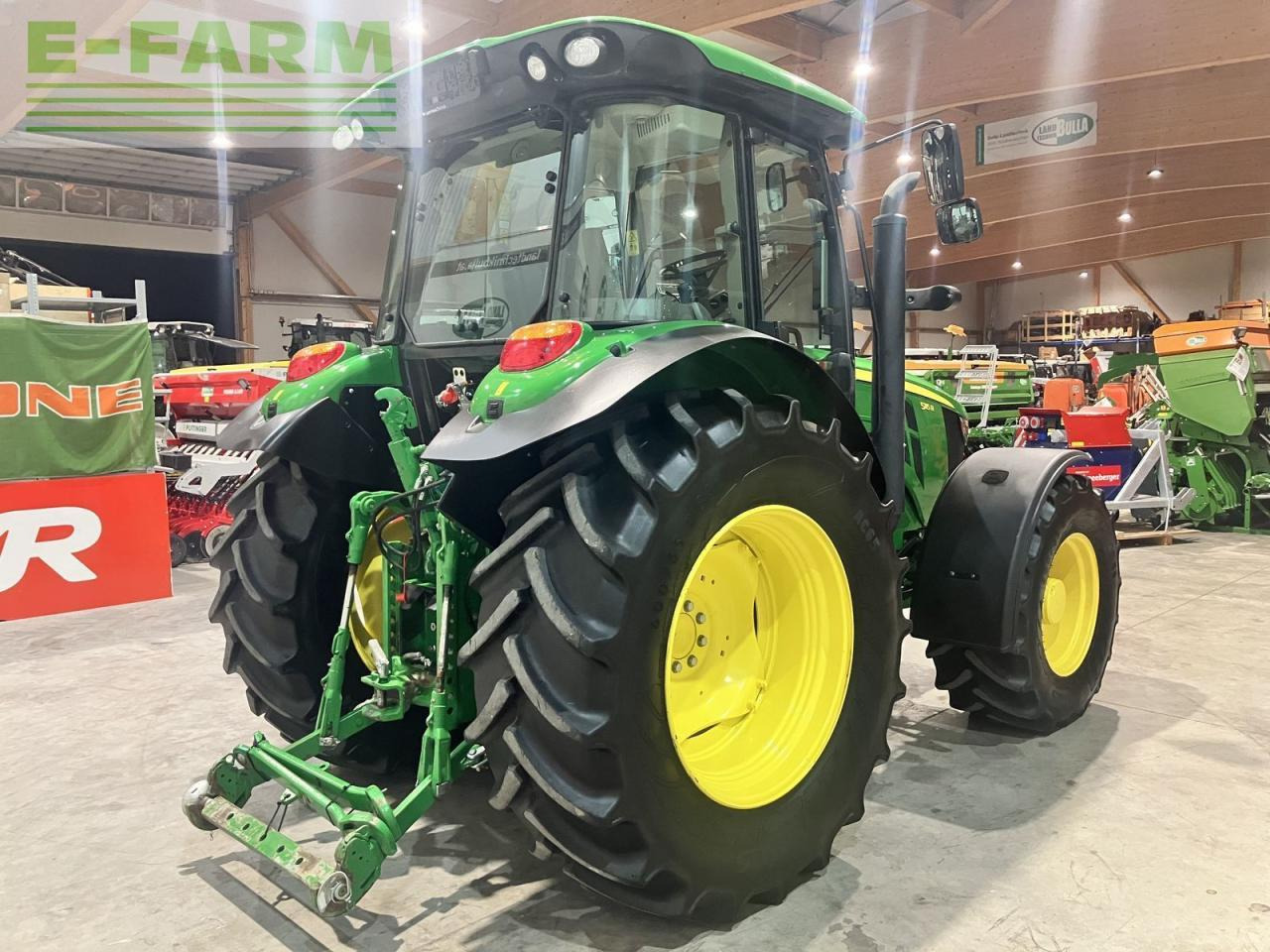 John Deere 5115r - Traktor: 3 kép. John Deere 5115r - Traktor: 3 kép.