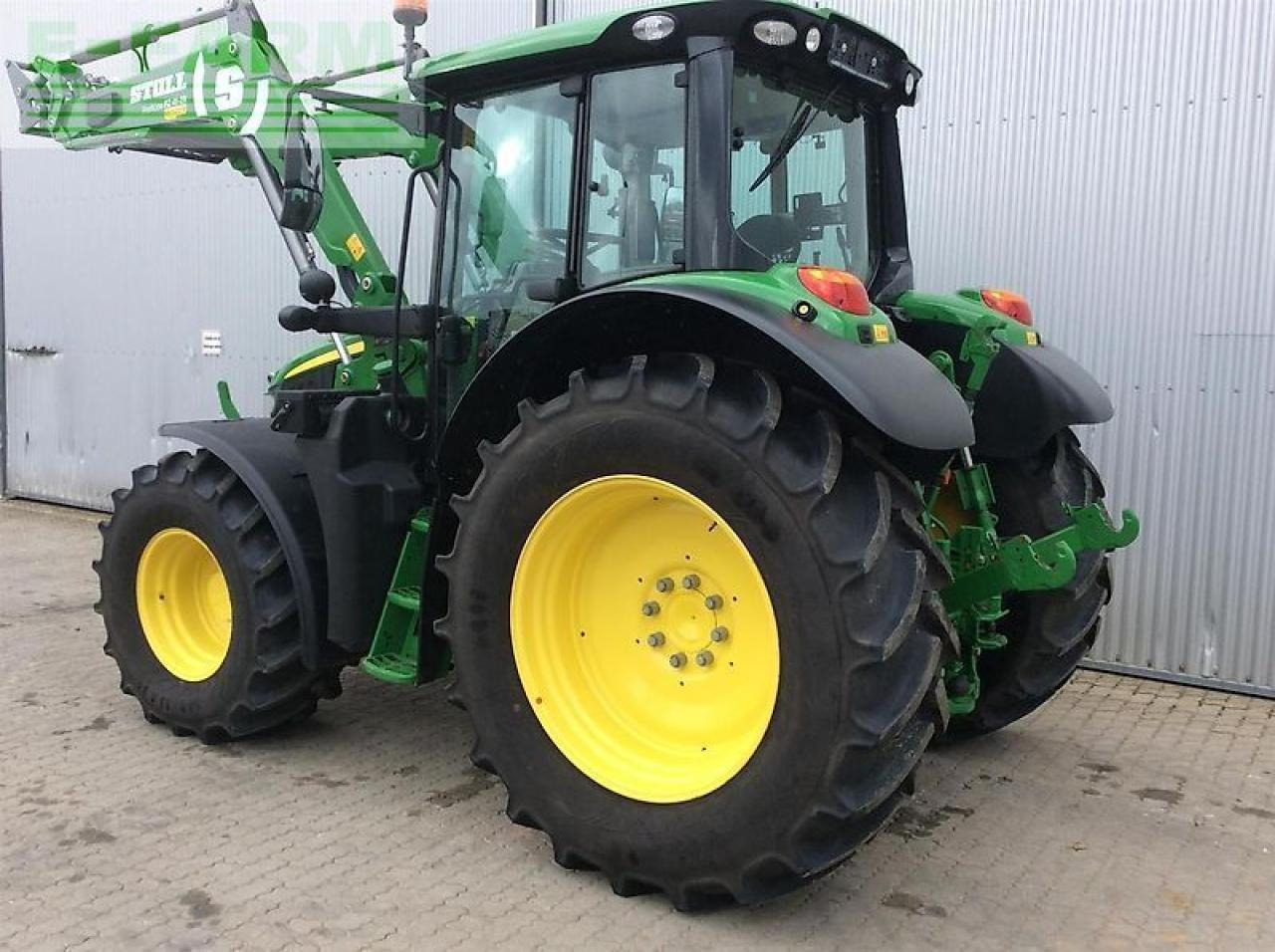 John Deere 6100 m - Traktor: 3 kép. John Deere 6100 m - Traktor: 3 kép.