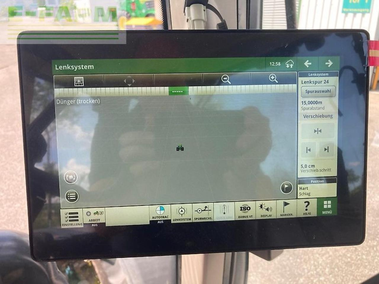 Traktor John Deere 6100m: 14 kép. Traktor John Deere 6100m: 14 kép.