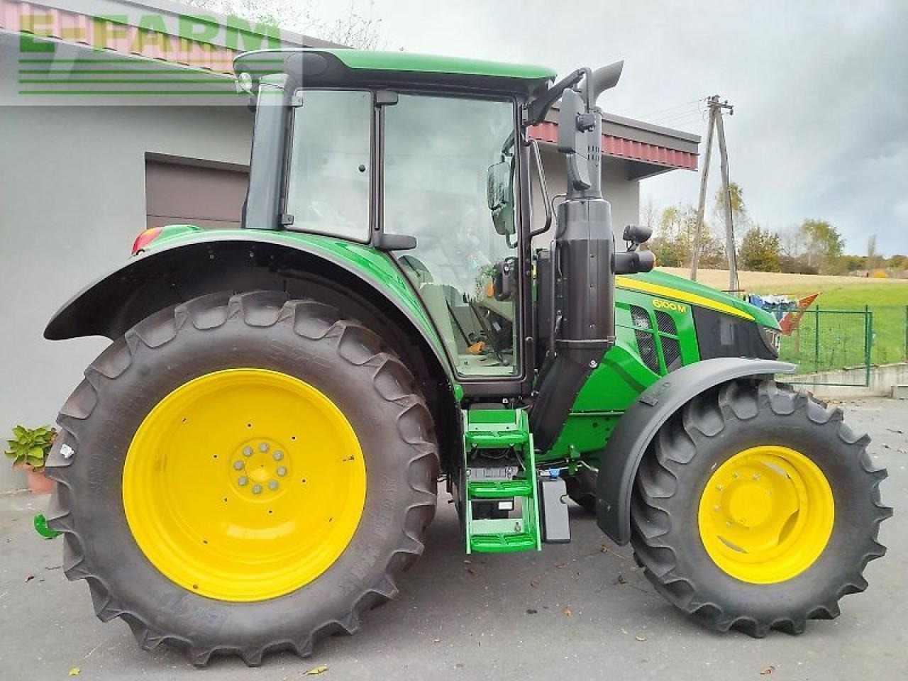 John Deere 6100m - Traktor: 5 kép. John Deere 6100m - Traktor: 5 kép.