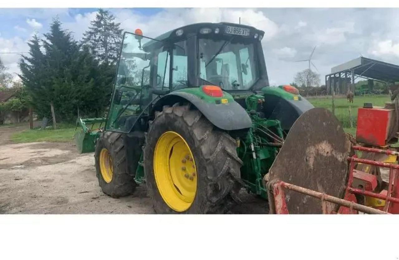 John Deere 6100m - Traktor: 3 kép. John Deere 6100m - Traktor: 3 kép.