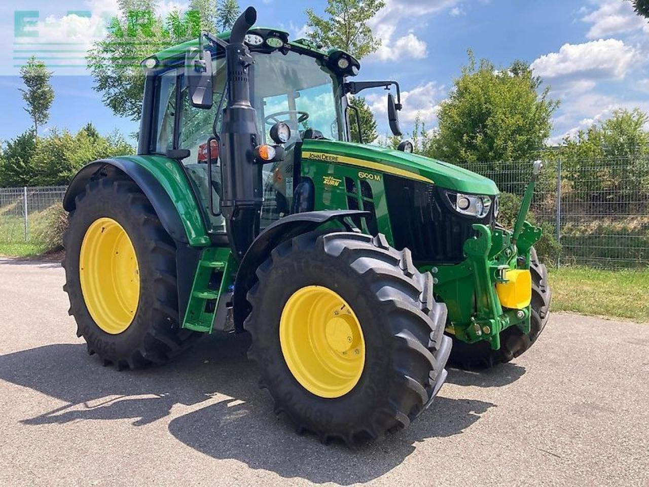 John Deere 6100m - Traktor: 1 kép. John Deere 6100m - Traktor: 1 kép.