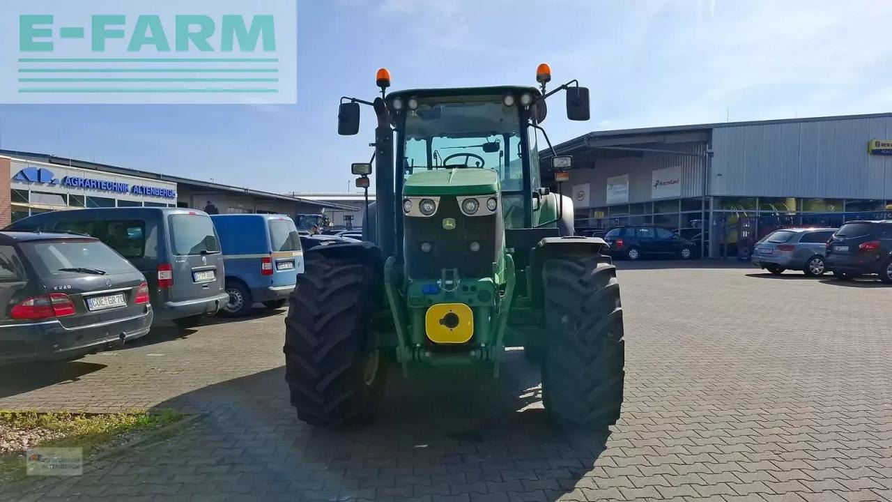 John Deere 6110 mc autoquad-getriebe 24/24 gänge - Traktor: 3 kép. John Deere 6110 mc autoquad-getriebe 24/24 gänge - Traktor: 3 kép.