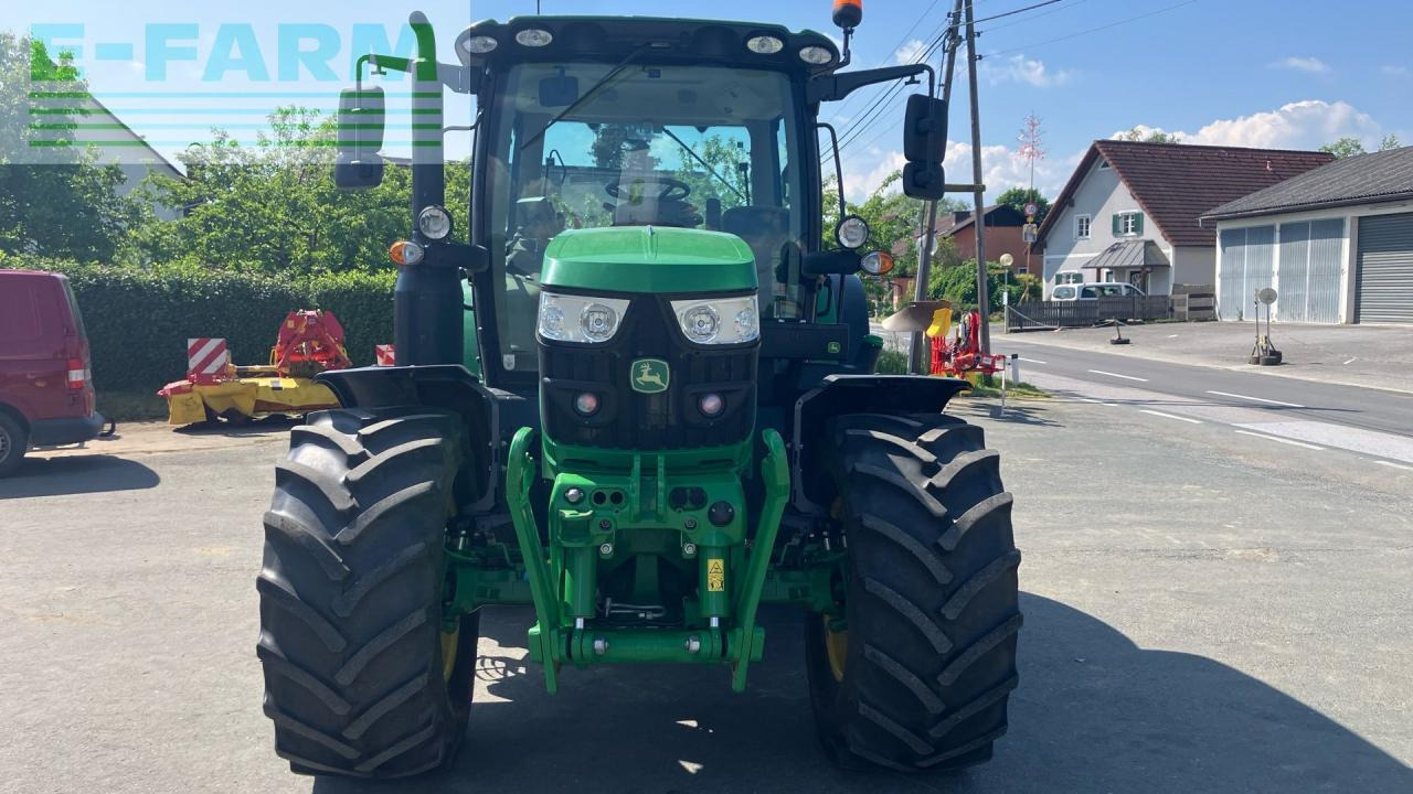 John Deere 6110R - Traktor: 3 kép. John Deere 6110R - Traktor: 3 kép.