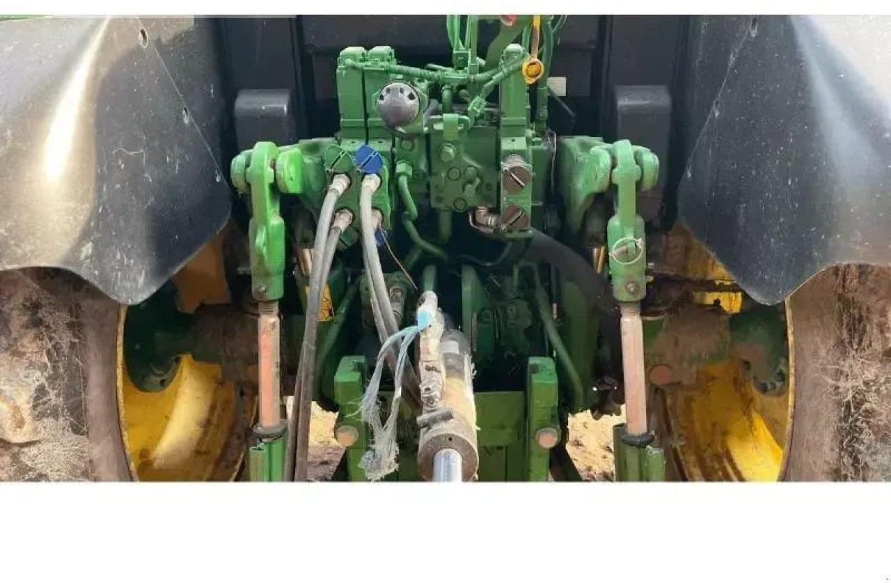 John Deere 6110m - Traktor: 5 kép. John Deere 6110m - Traktor: 5 kép.