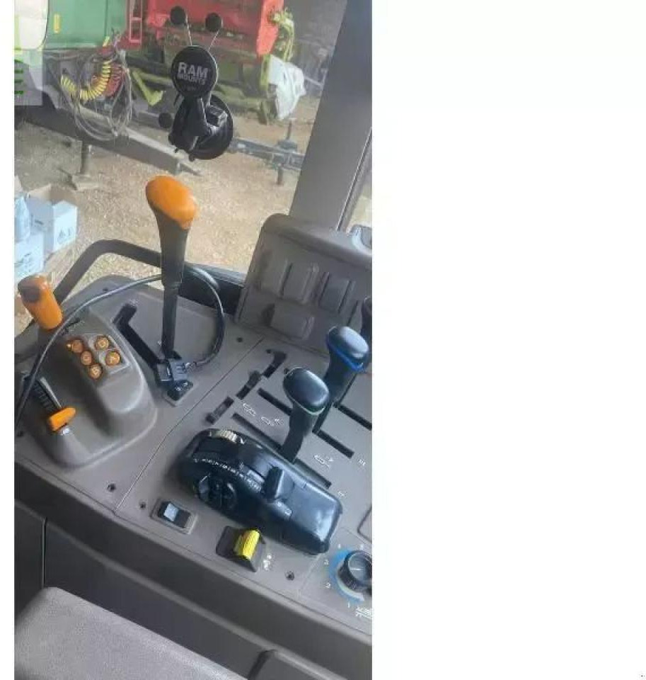 John Deere 6110m - Traktor: 5 kép. John Deere 6110m - Traktor: 5 kép.