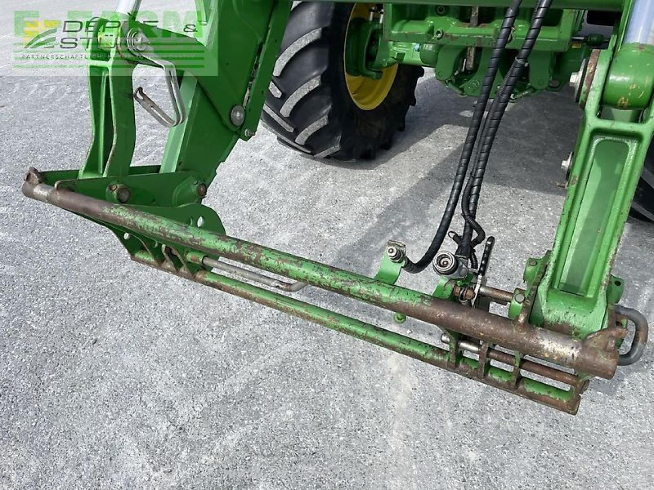 John Deere 6110r - Traktor: 2 kép. John Deere 6110r - Traktor: 2 kép.