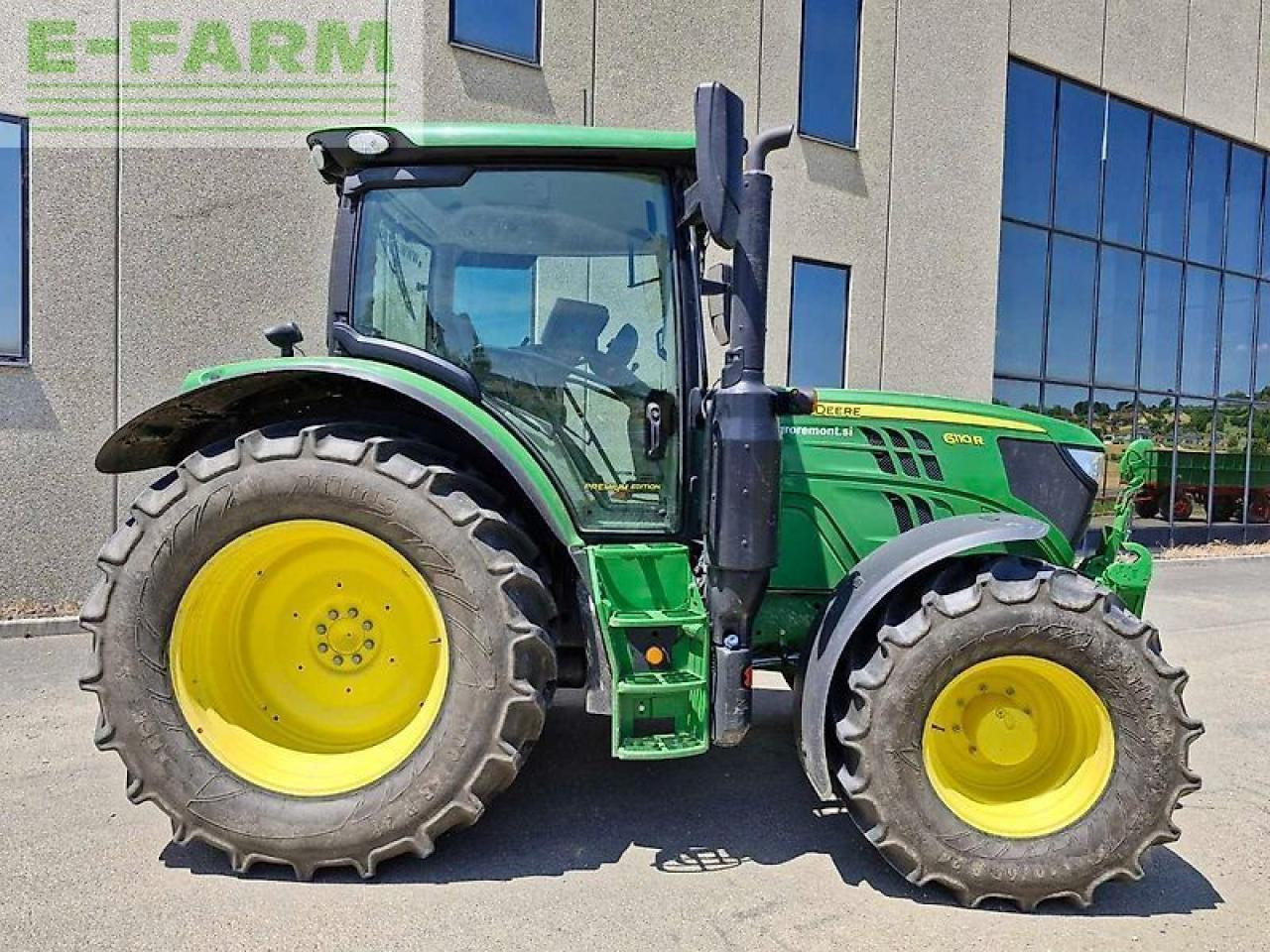 John Deere 6110r - Traktor: 5 kép. John Deere 6110r - Traktor: 5 kép.