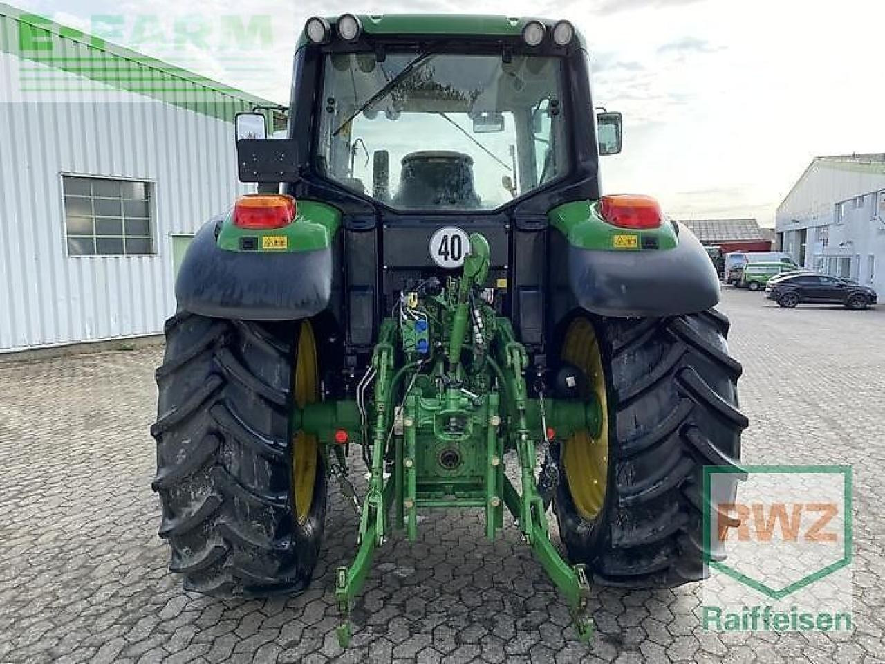 John Deere 6115 m - Traktor: 3 kép. John Deere 6115 m - Traktor: 3 kép.