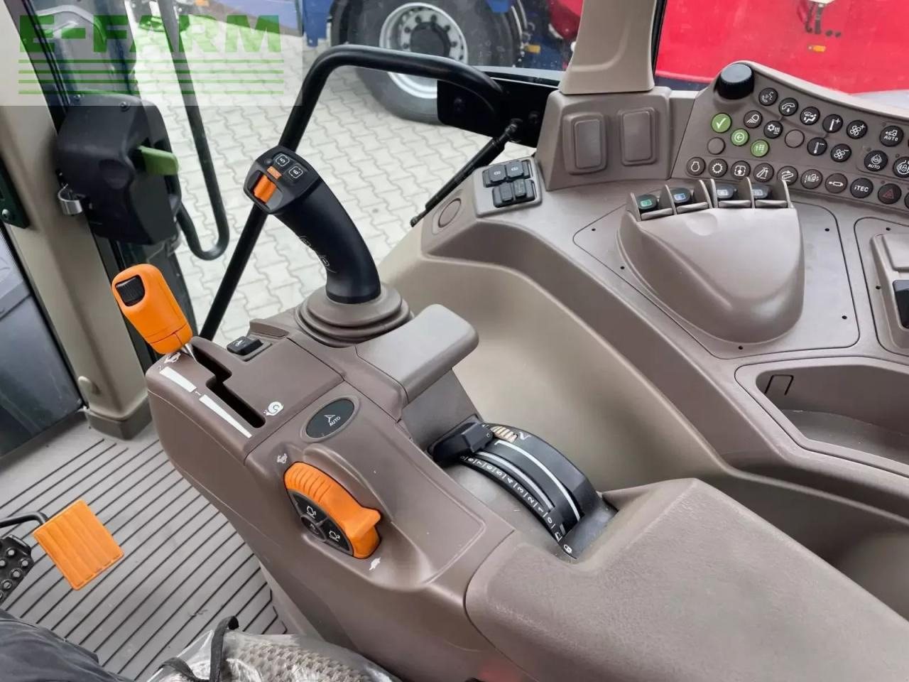 John Deere 6120m - Traktor: 4 kép. John Deere 6120m - Traktor: 4 kép.