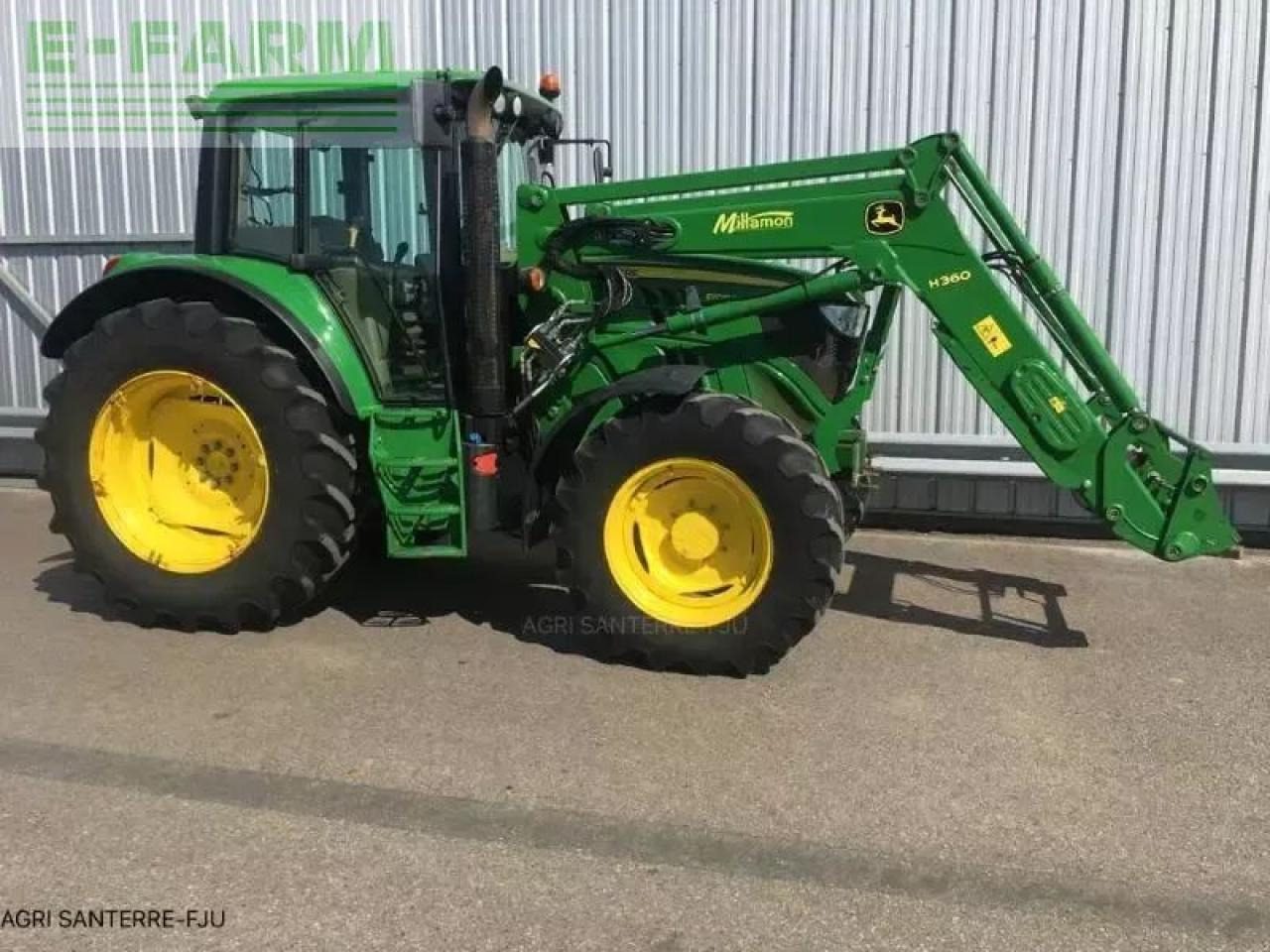 John Deere 6125 m - Traktor: 1 kép. John Deere 6125 m - Traktor: 1 kép.