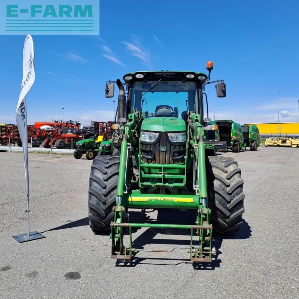 John Deere 6125 r - Traktor: 2 kép. John Deere 6125 r - Traktor: 2 kép.