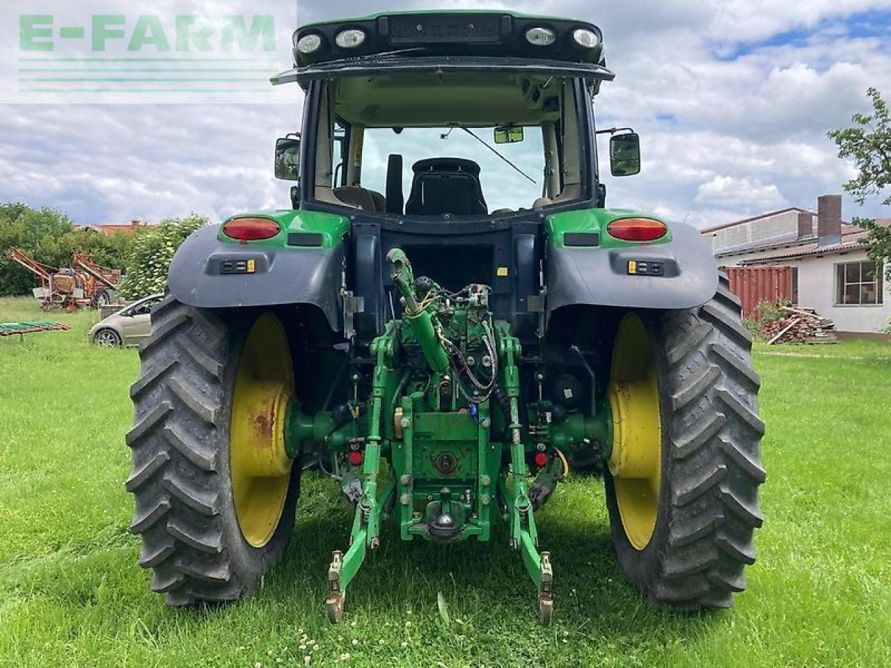 John Deere 6125r - Traktor: 2 kép. John Deere 6125r - Traktor: 2 kép.
