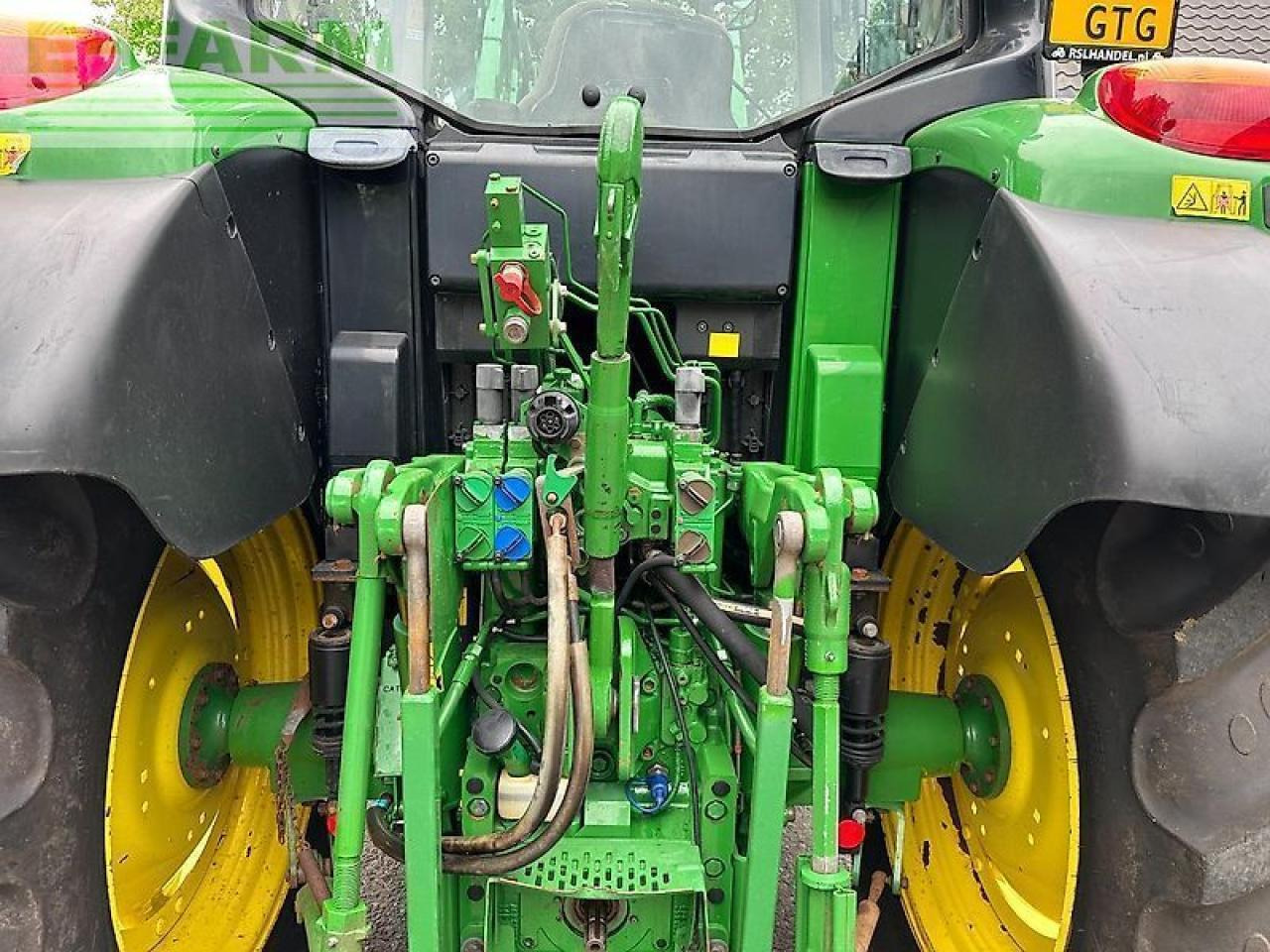 John Deere 6130m command quad+frontlader 623r - Traktor: 5 kép. John Deere 6130m command quad+frontlader 623r - Traktor: 5 kép.